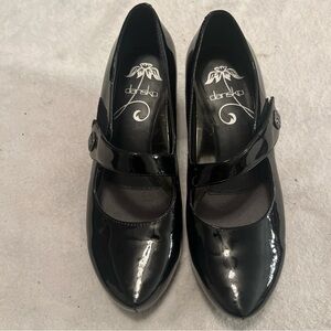 Dansko Black Patent Leather Heels EU37 6.5-7US